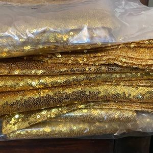 Table runner and table cloth